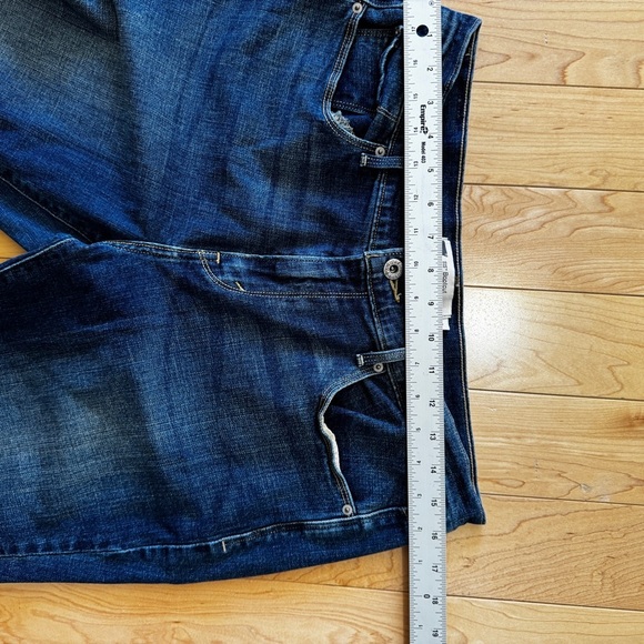 Levi’s Women’s Bootcut Mid Rise Denim Jean size 12 - Picture 6 of 11